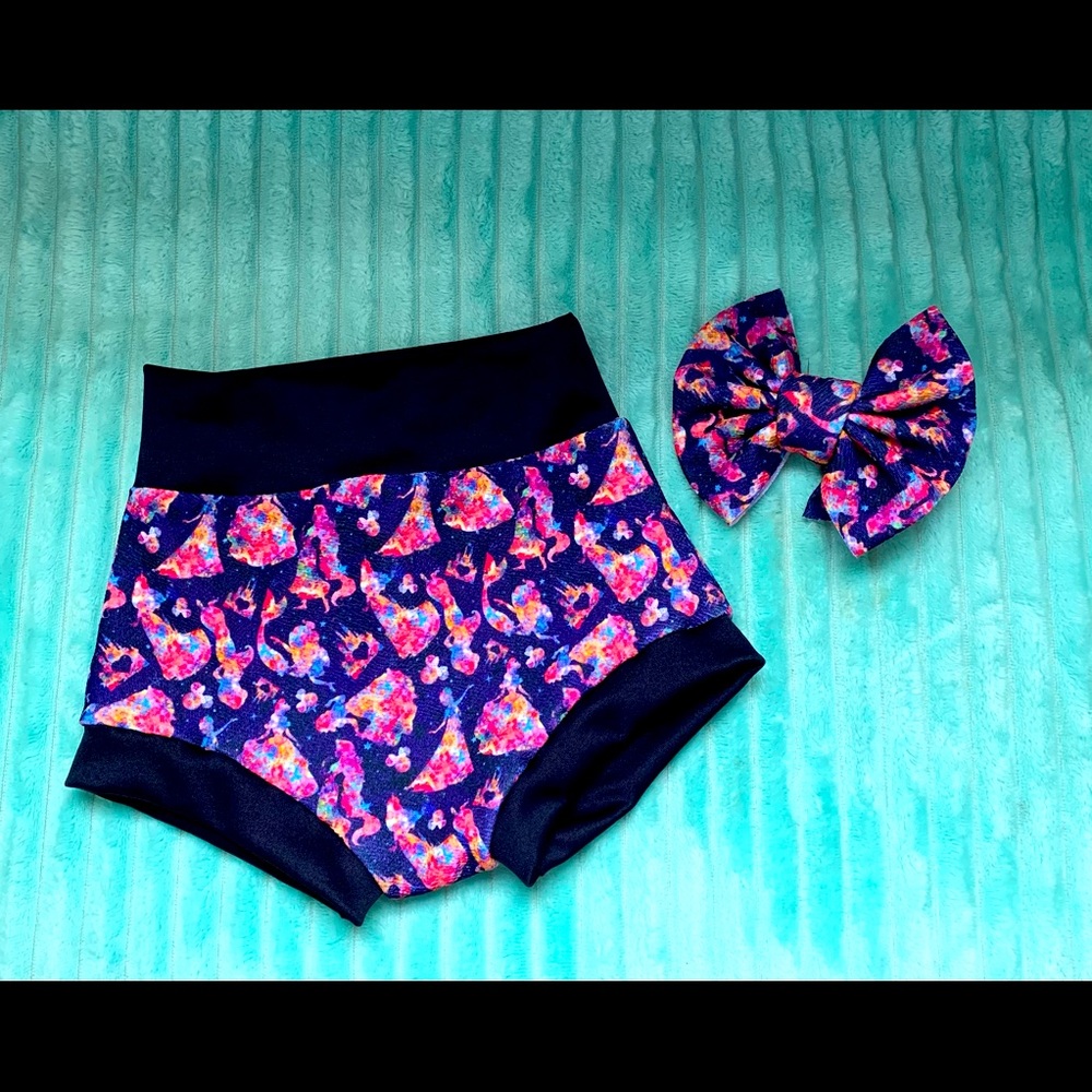 Boutique Disney Castle & princesses Shorties with bow